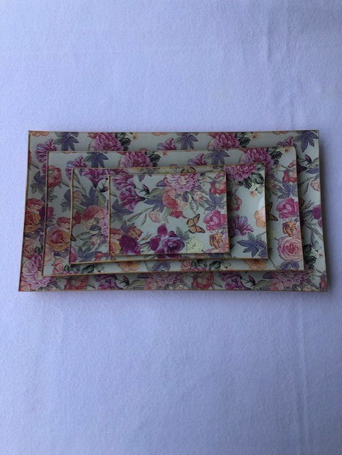 Bandeja rectangular floral crema