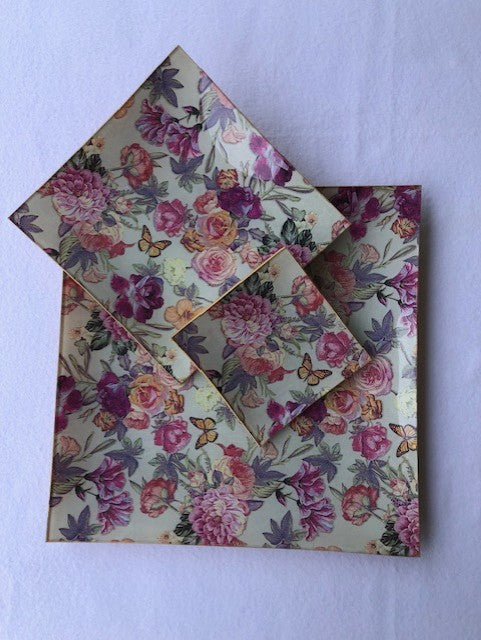 Plato cuadrado floral